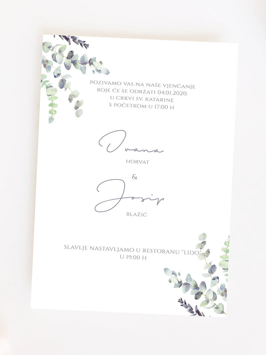 Svijetla pozivnica za vjenčanje s nježnim eukaliptusovim granama i čistim dizajnom